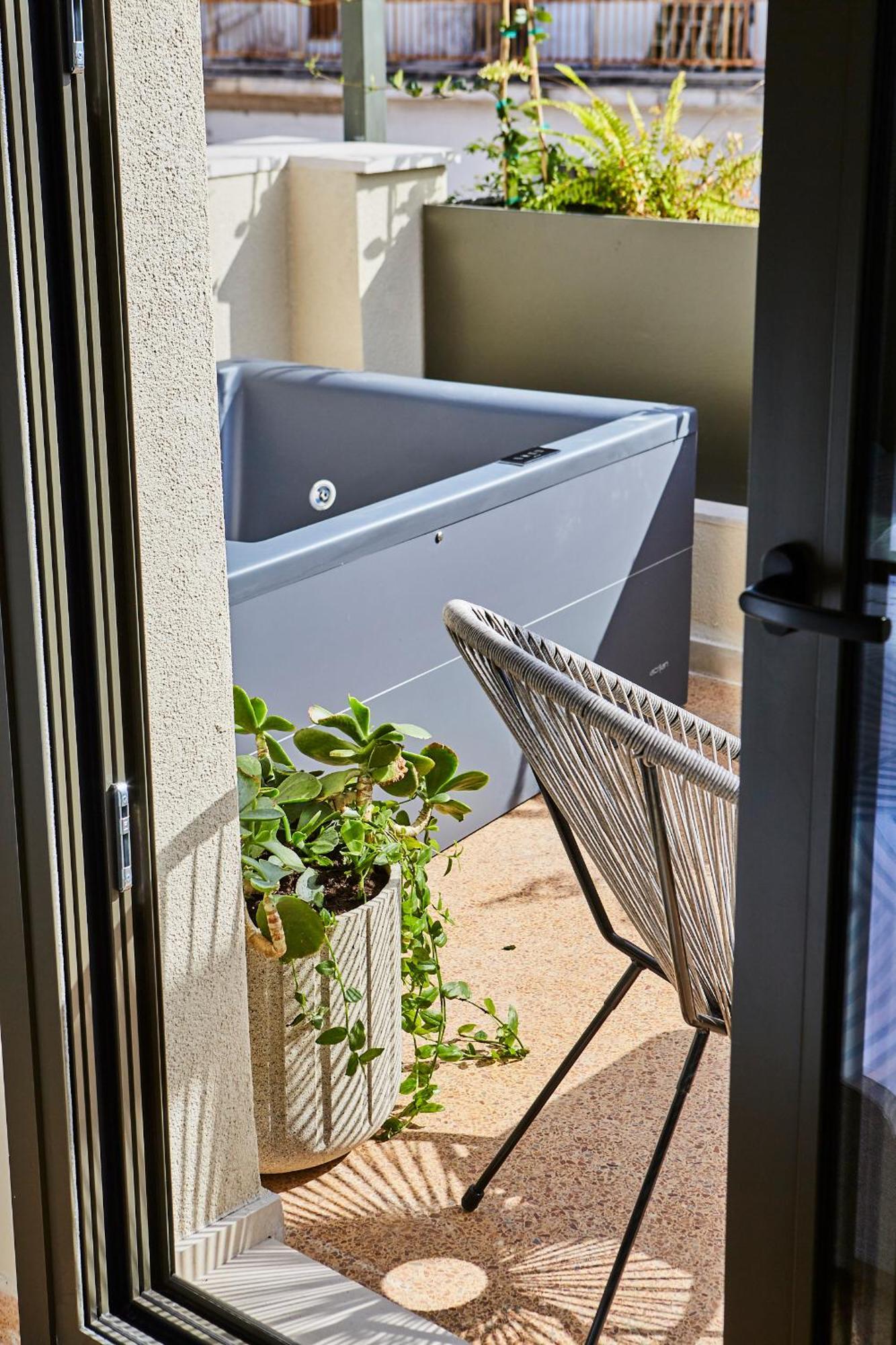 Mosaics Athens Boutique Apartments Экстерьер фото